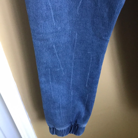 Boys new jogger style jeans - Picture 4 of 7